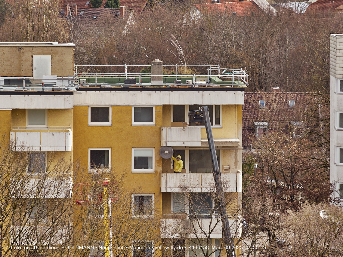 09.03.2023 - Fassadensanierung und Balkonentfernung am Karl-Marx-Ring 57c